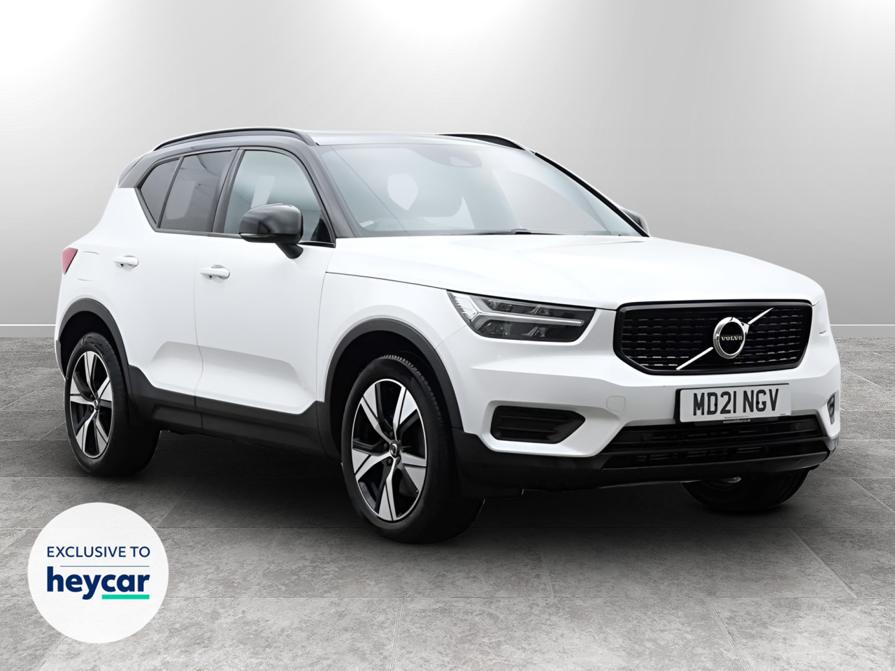 Main listing image - Volvo XC40 Recharge