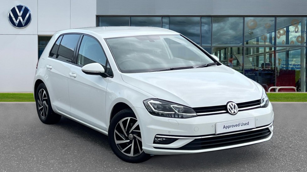Main listing image - Volkswagen Golf