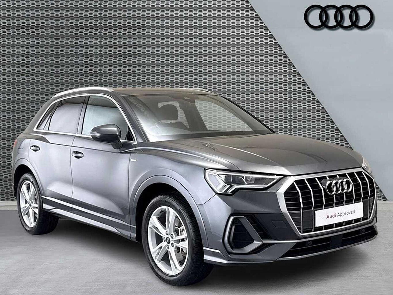 Main listing image - Audi Q3