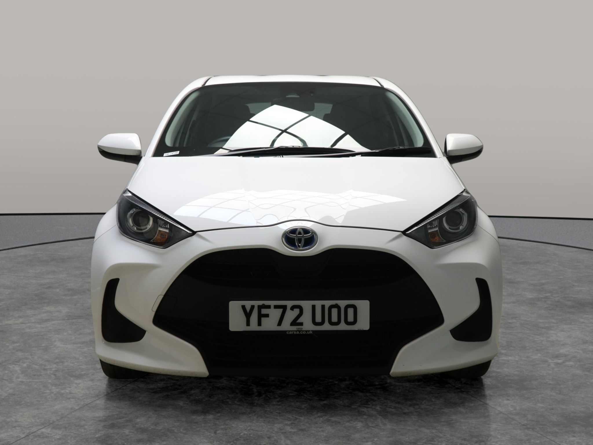 Main listing image - Toyota Yaris