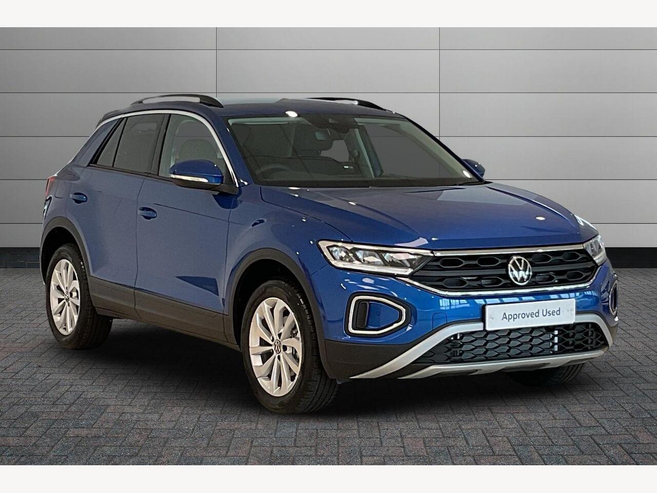 Main listing image - Volkswagen T-Roc