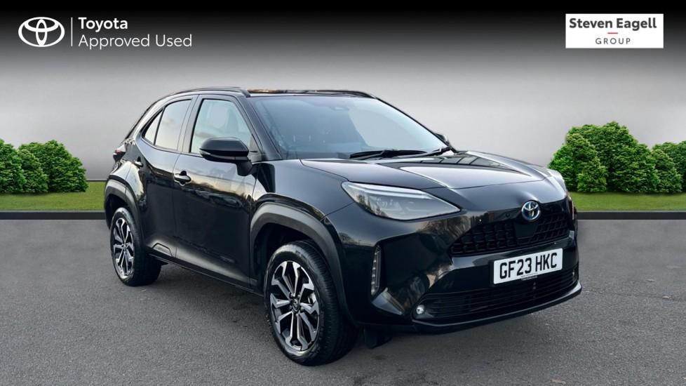 Main listing image - Toyota Yaris Cross