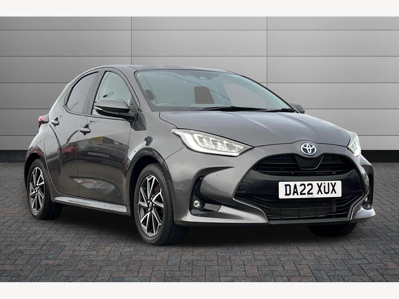 Main listing image - Toyota Yaris