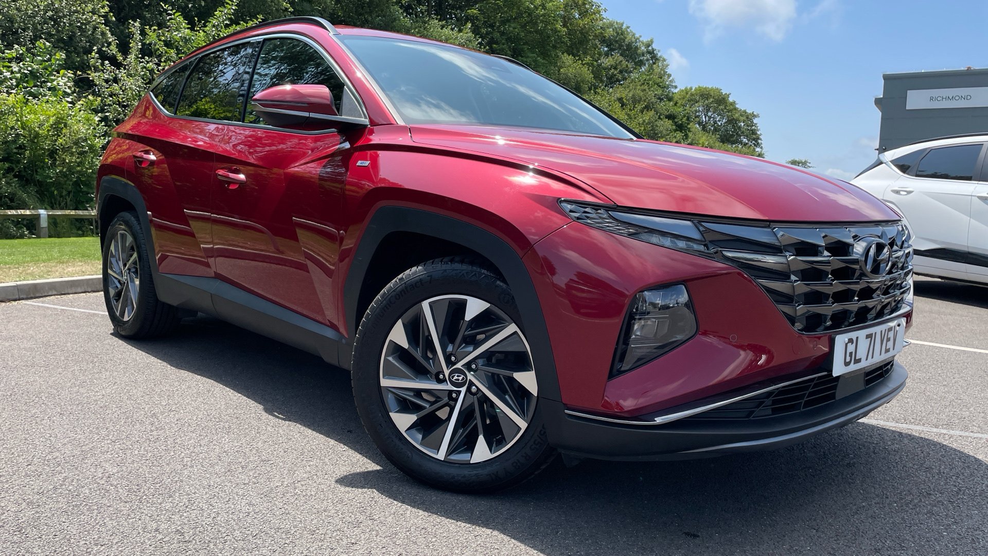 Main listing image - Hyundai Tucson