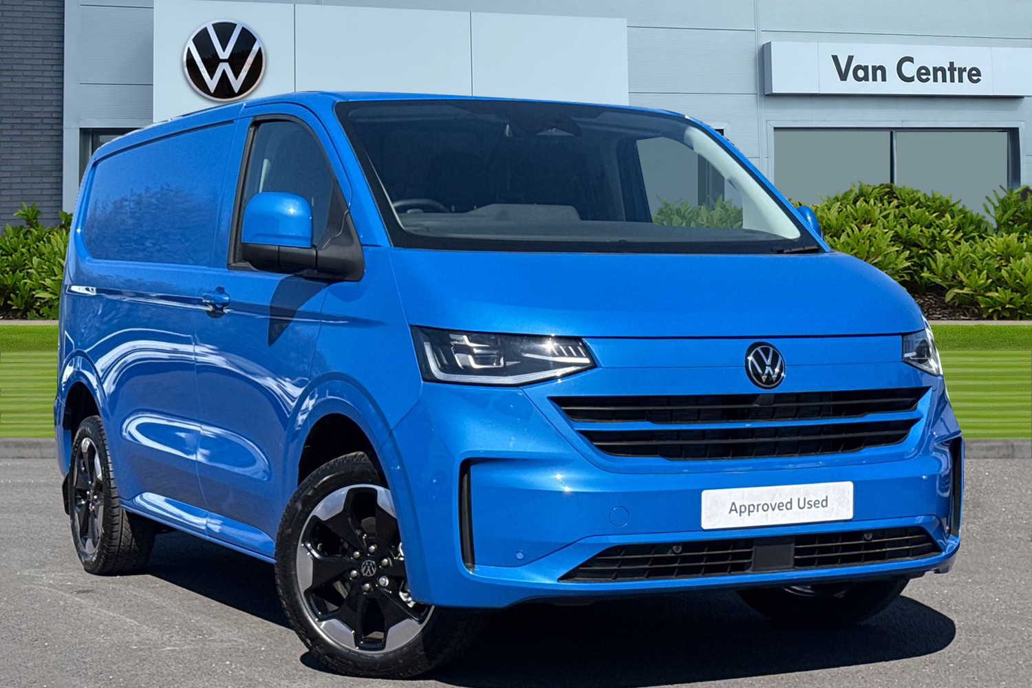 Main listing image - Volkswagen Transporter