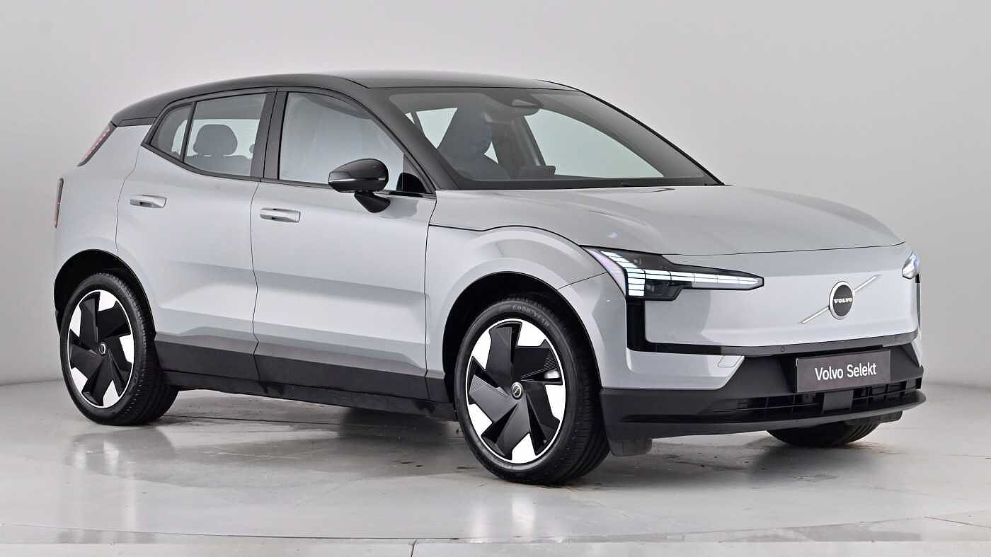 Main listing image - Volvo XC40