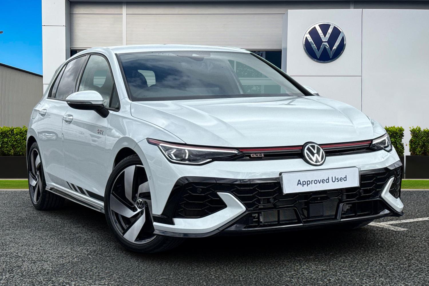 Main listing image - Volkswagen Golf GTI