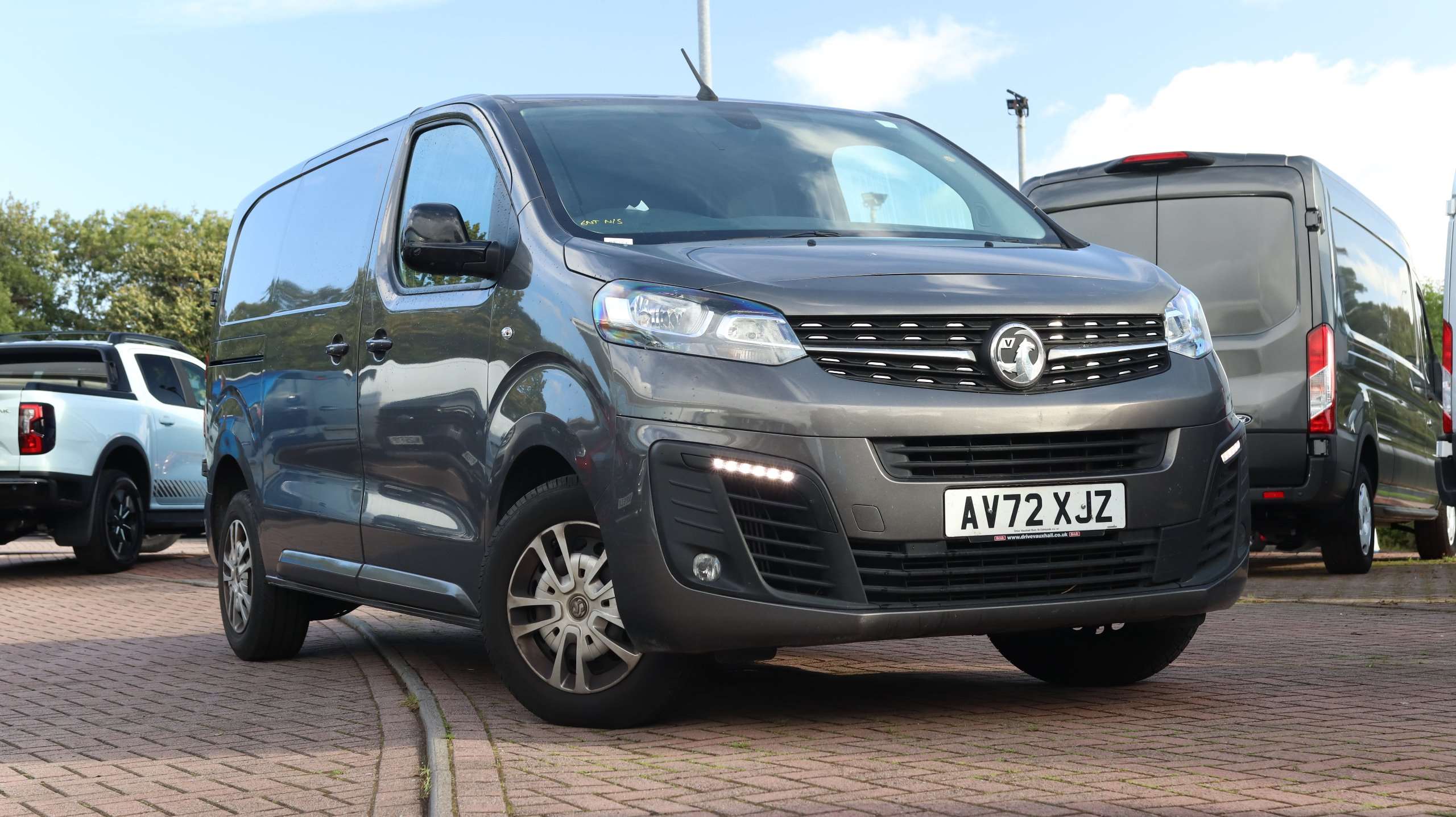 Main listing image - Vauxhall Vivaro