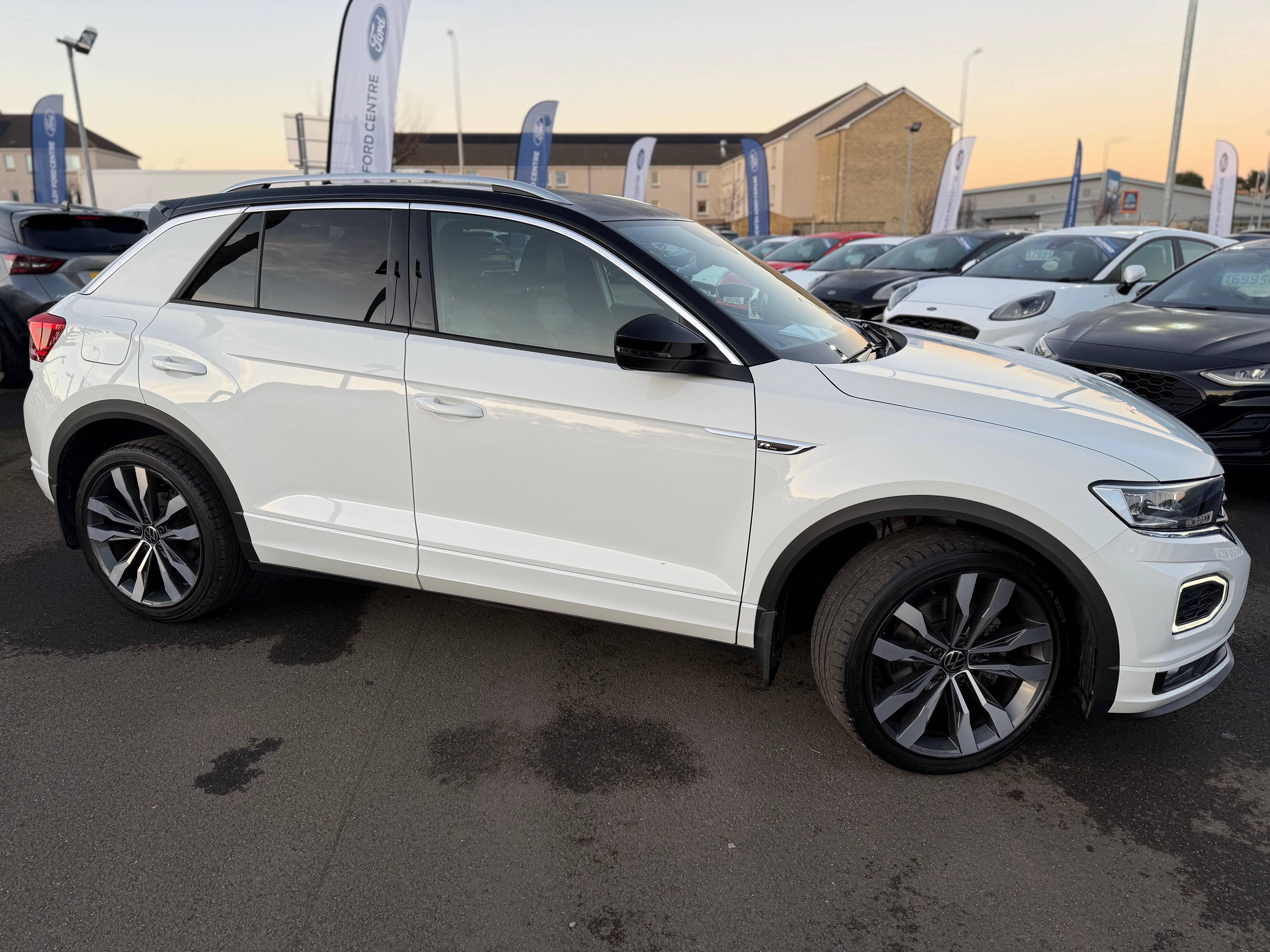 Main listing image - Volkswagen T-Roc