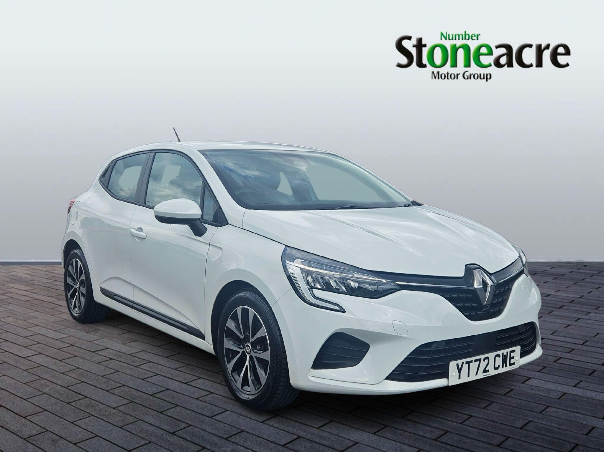 Main listing image - Renault Clio