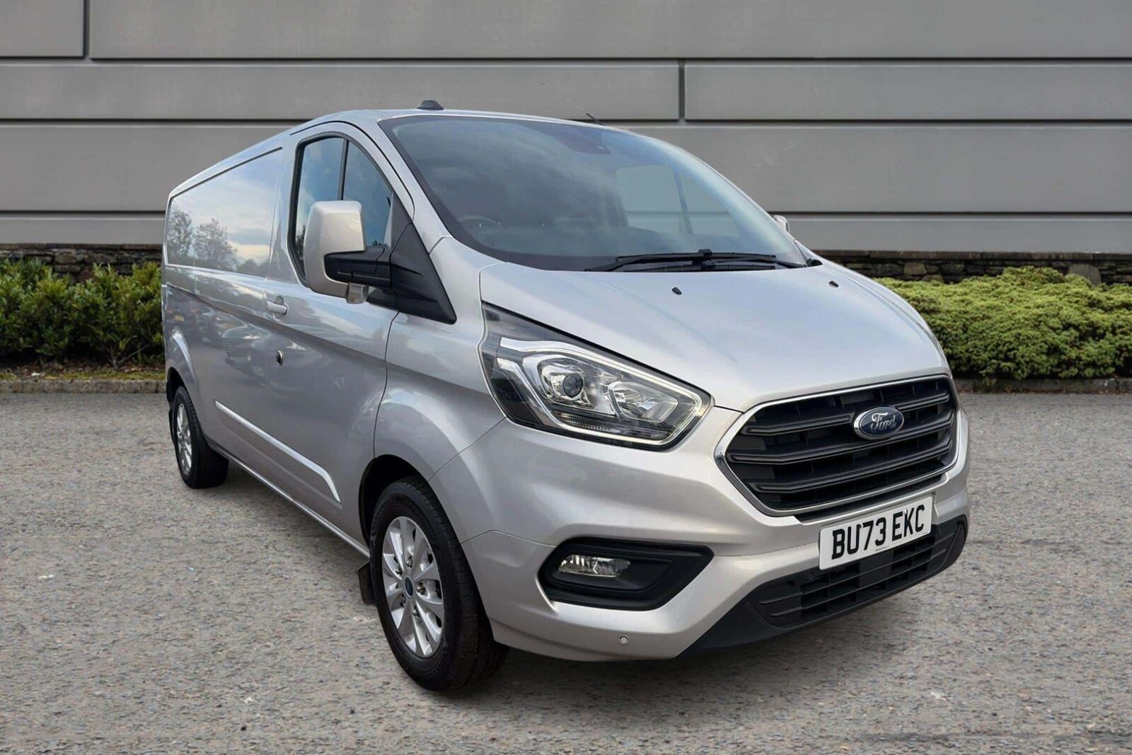 Main listing image - Ford Transit Custom