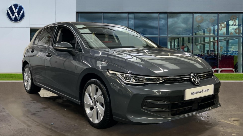 Main listing image - Volkswagen Golf