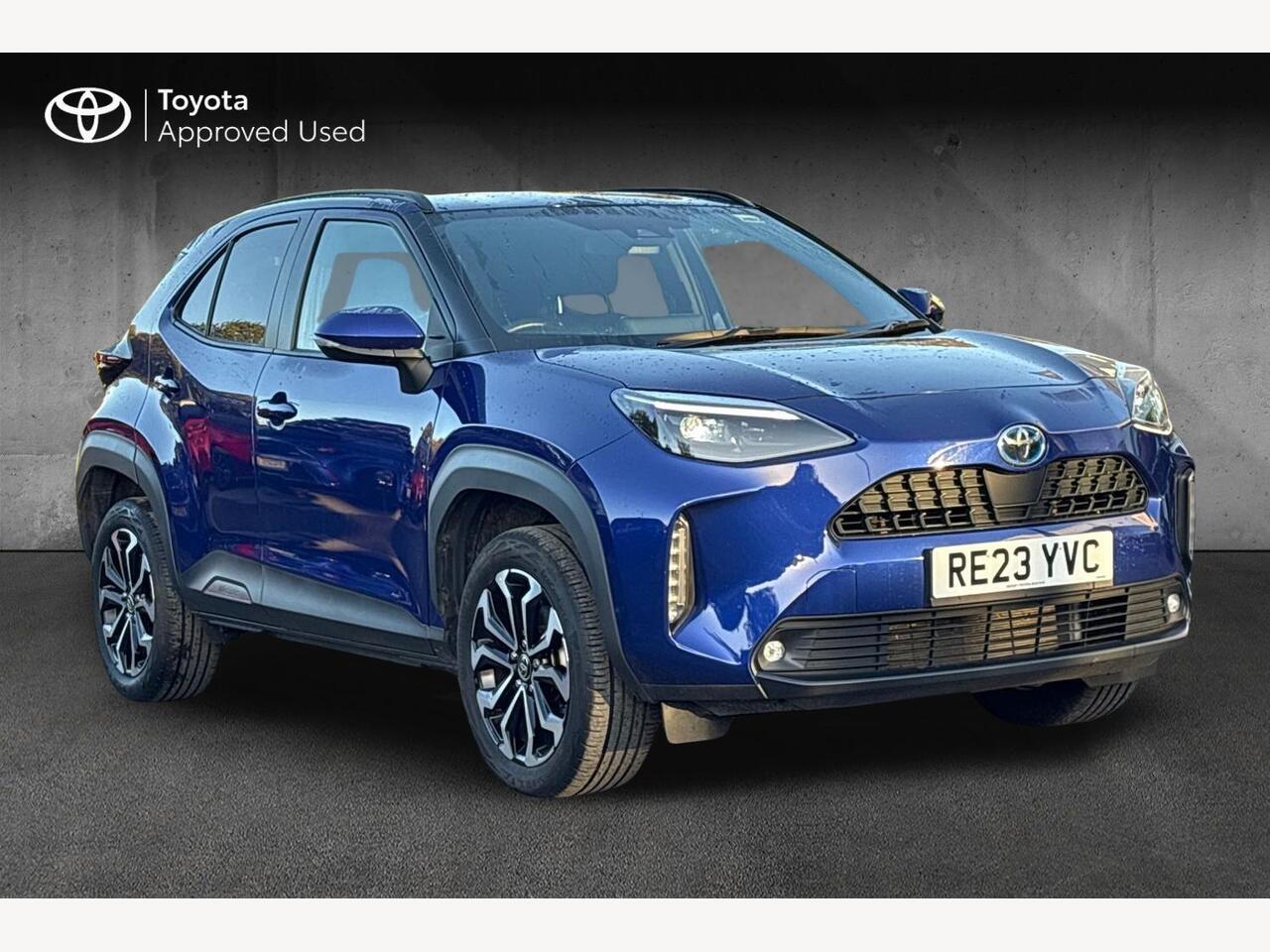 Main listing image - Toyota Yaris Cross