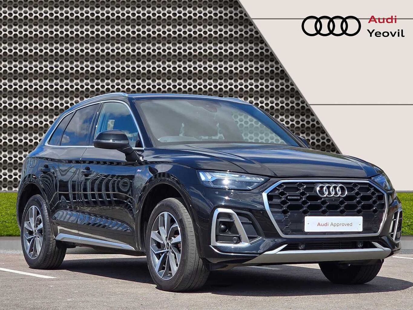 Main listing image - Audi Q5