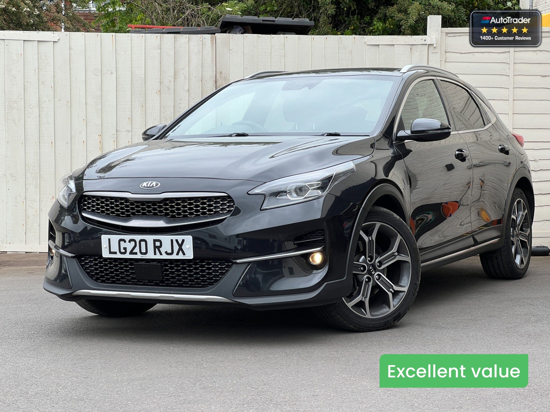 Main listing image - Kia XCeed