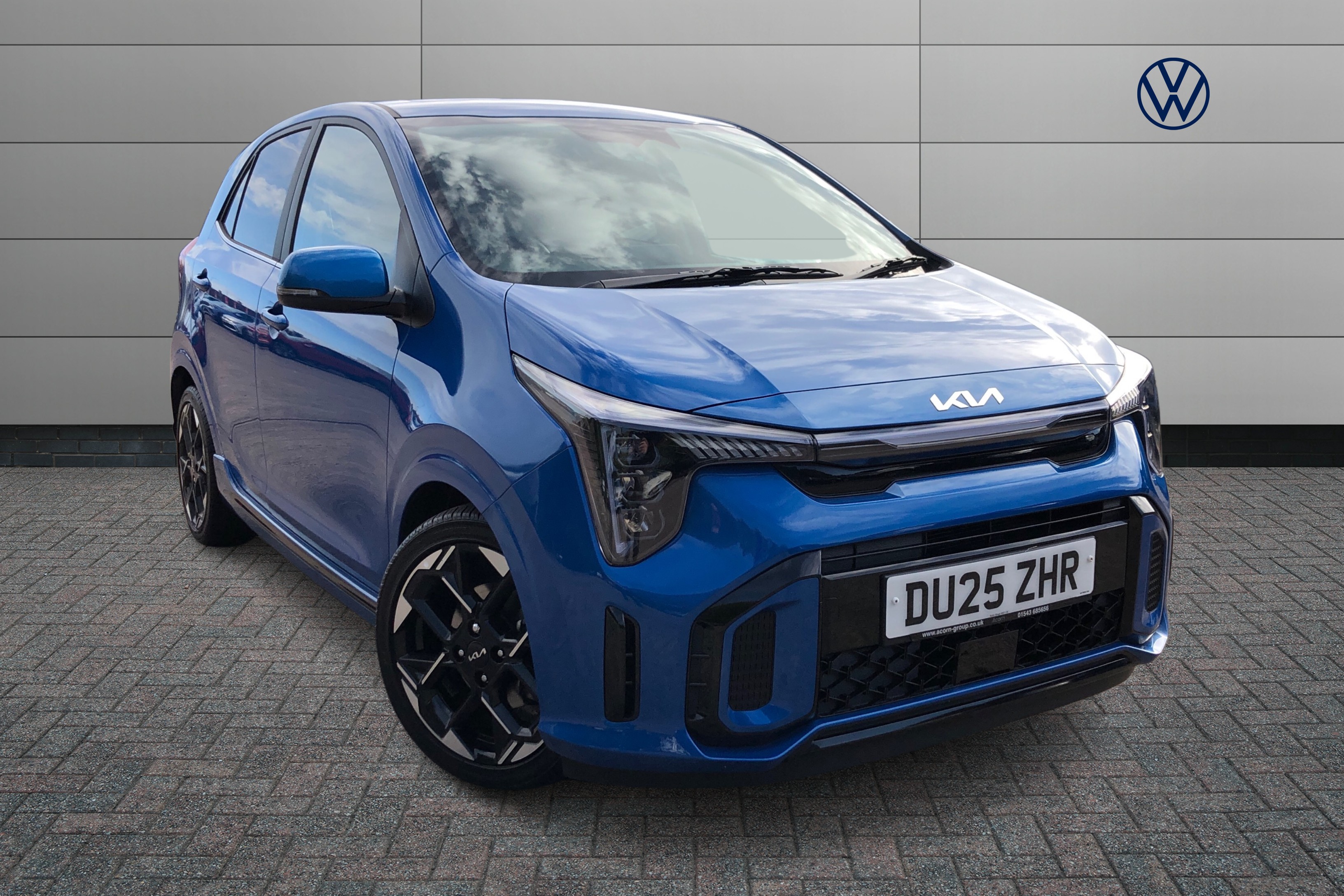 Main listing image - Kia Picanto