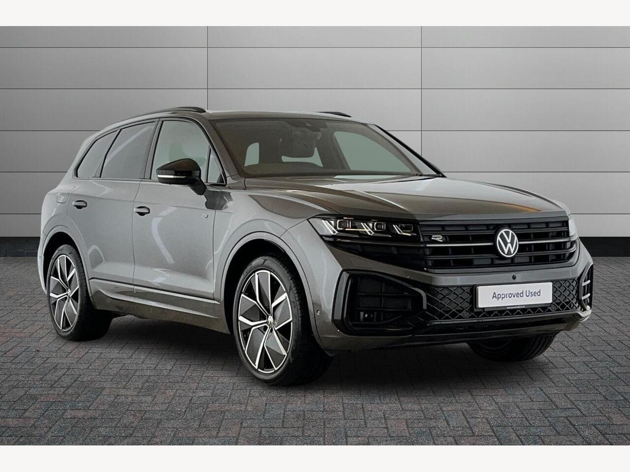 Main listing image - Volkswagen Touareg