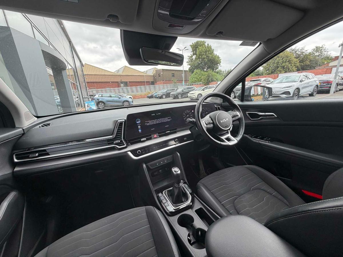 Main listing image - Kia Sportage