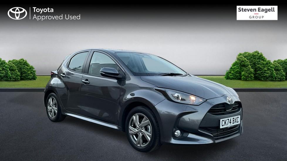 Main listing image - Toyota Yaris