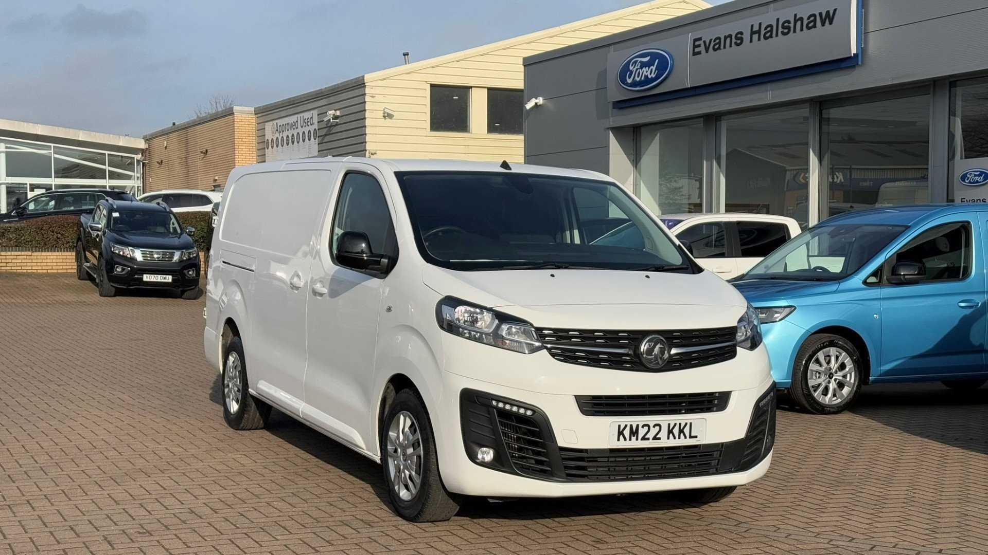 Main listing image - Vauxhall Vivaro