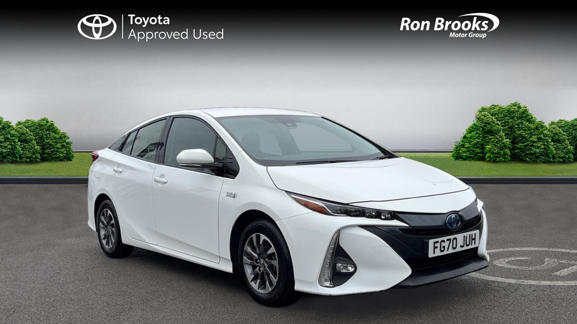 Main listing image - Toyota Prius