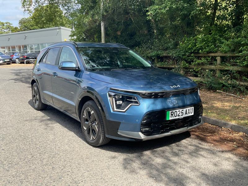 Main listing image - Kia Niro
