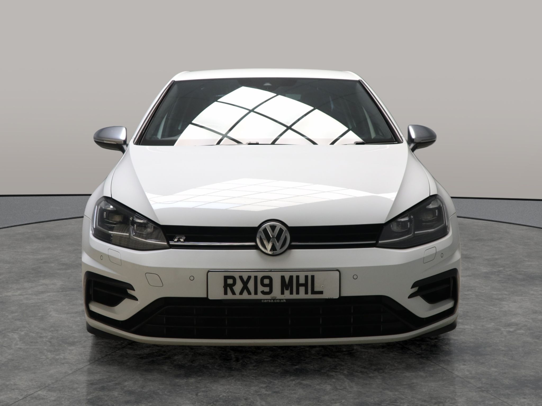 Main listing image - Volkswagen Golf R