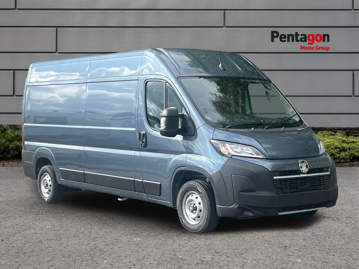 Main listing image - Vauxhall Movano