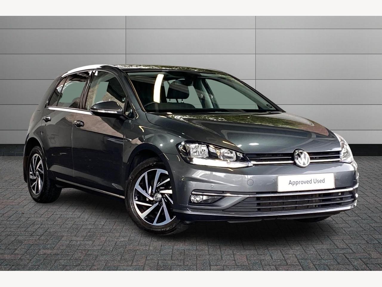 Main listing image - Volkswagen Golf