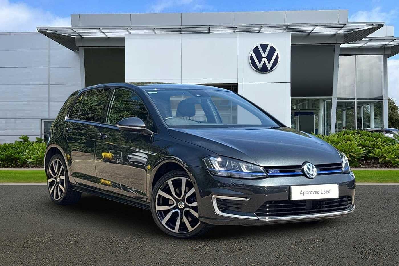 Main listing image - Volkswagen Golf GTE