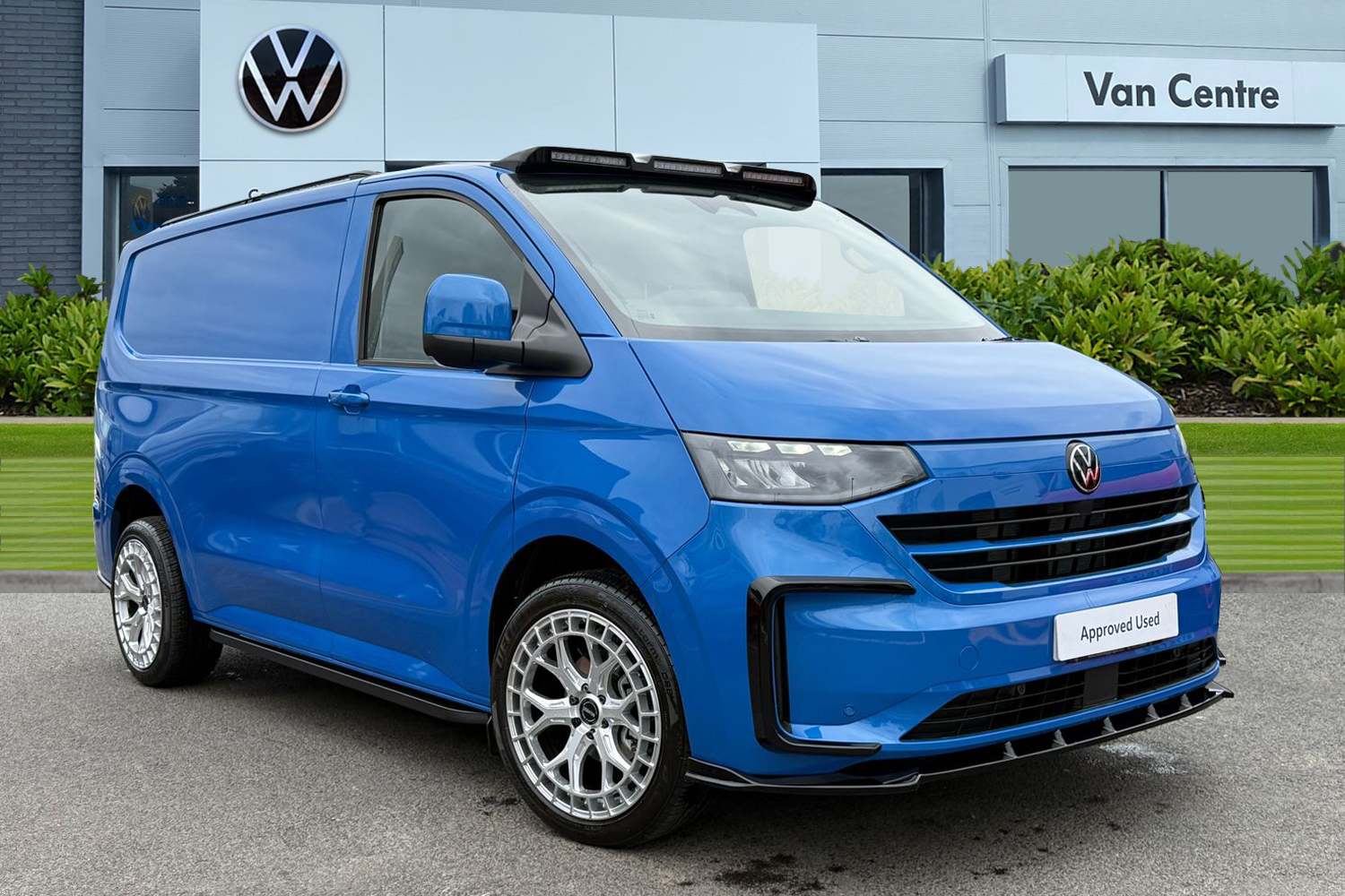 Main listing image - Volkswagen Transporter