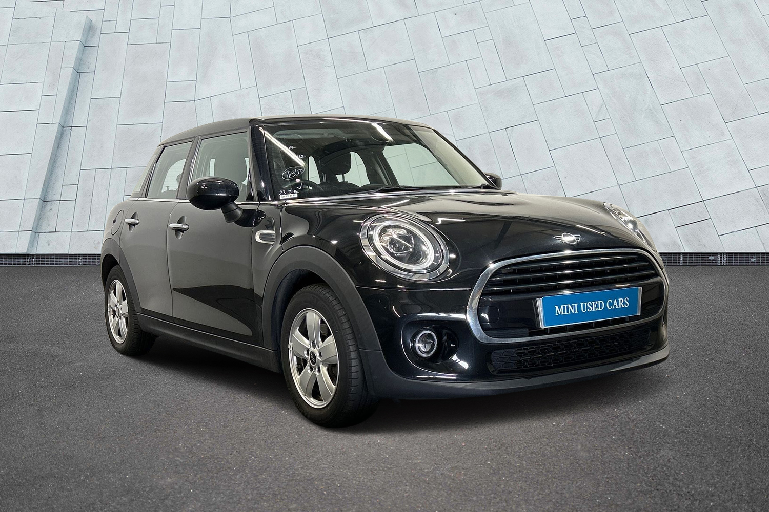 Main listing image - MINI Hatchback 5dr