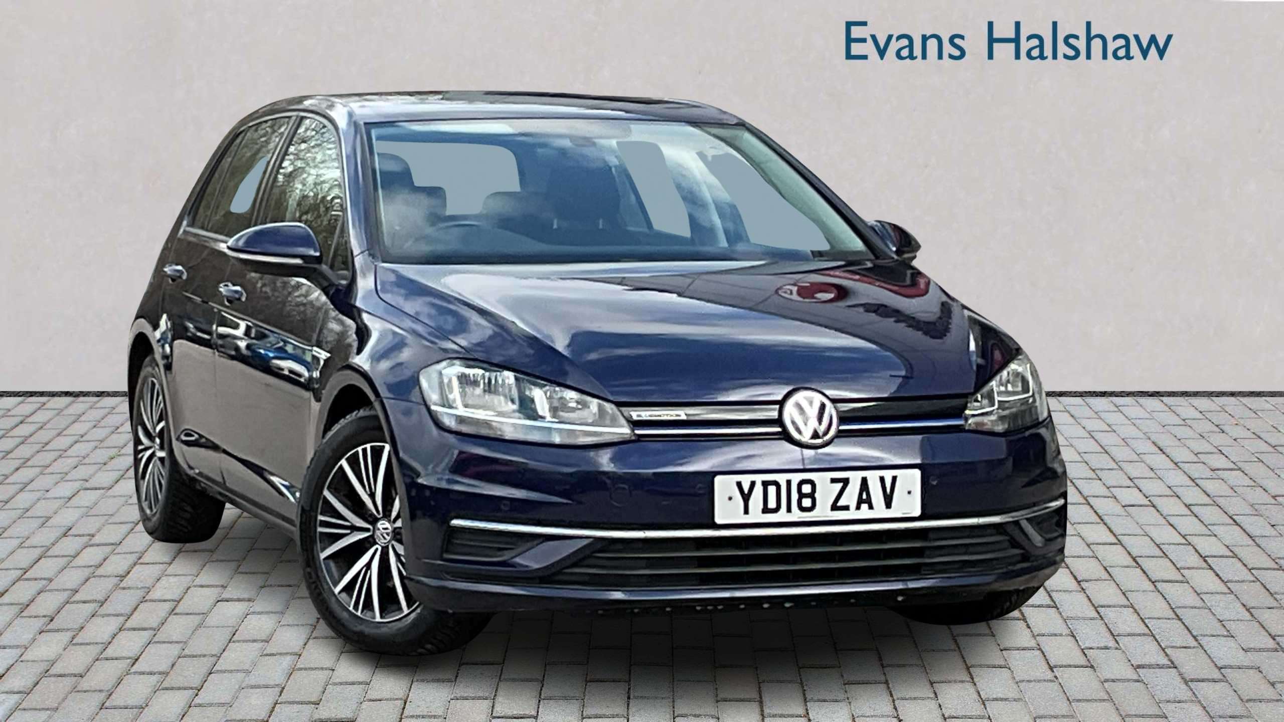 Main listing image - Volkswagen Golf