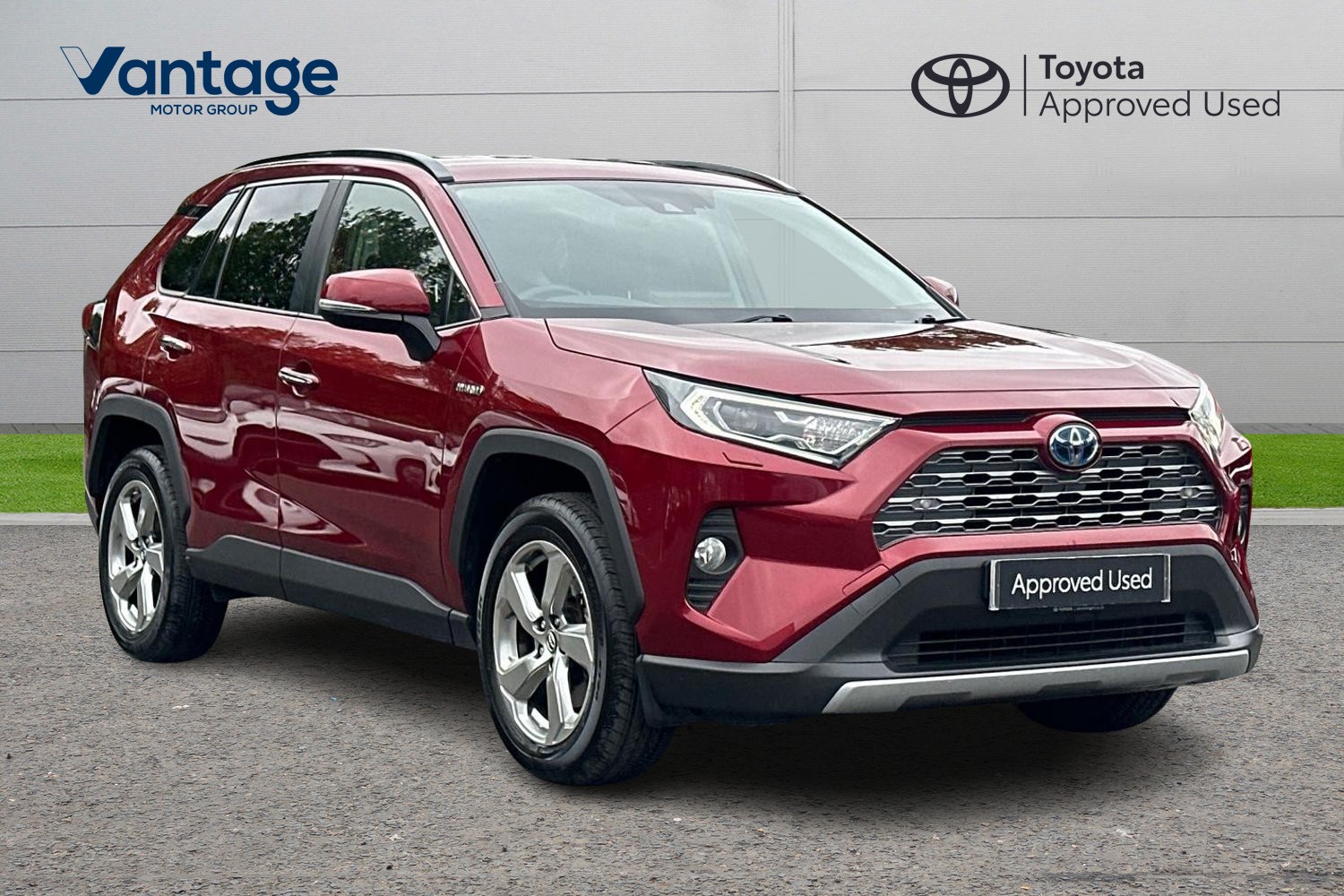 Main listing image - Toyota RAV4