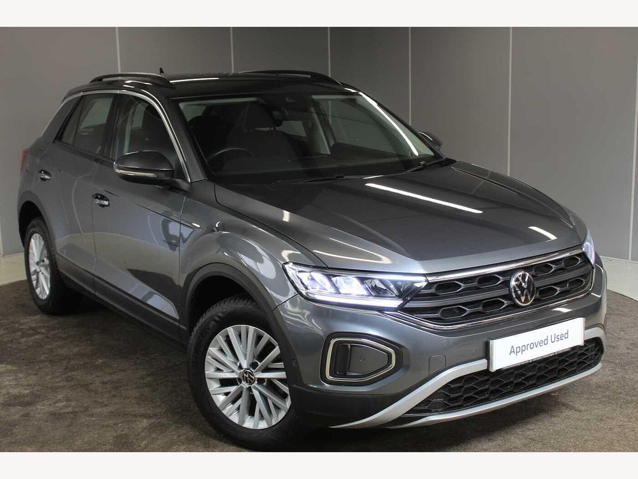 Main listing image - Volkswagen T-Roc