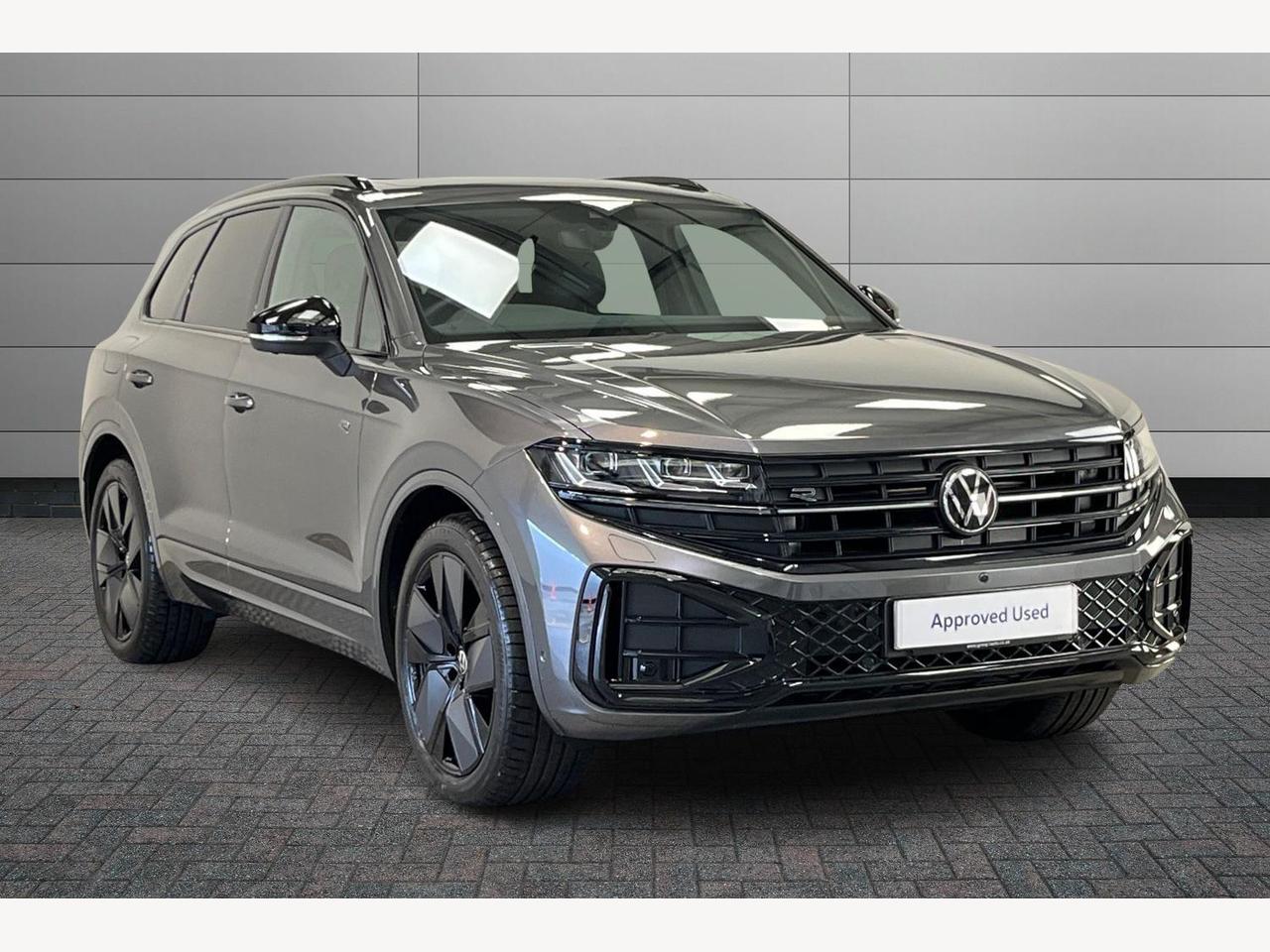 Main listing image - Volkswagen Touareg