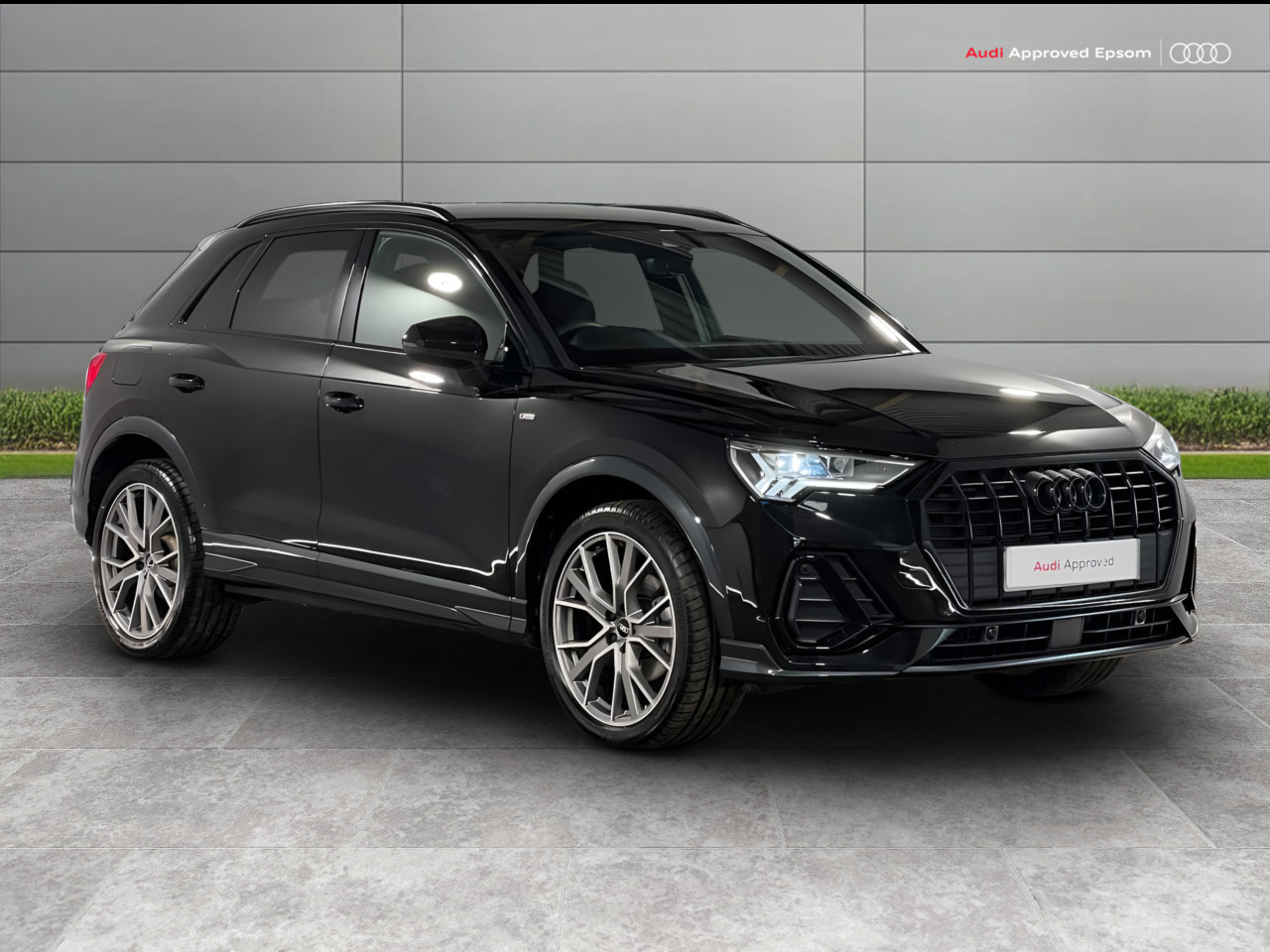 Main listing image - Audi Q3