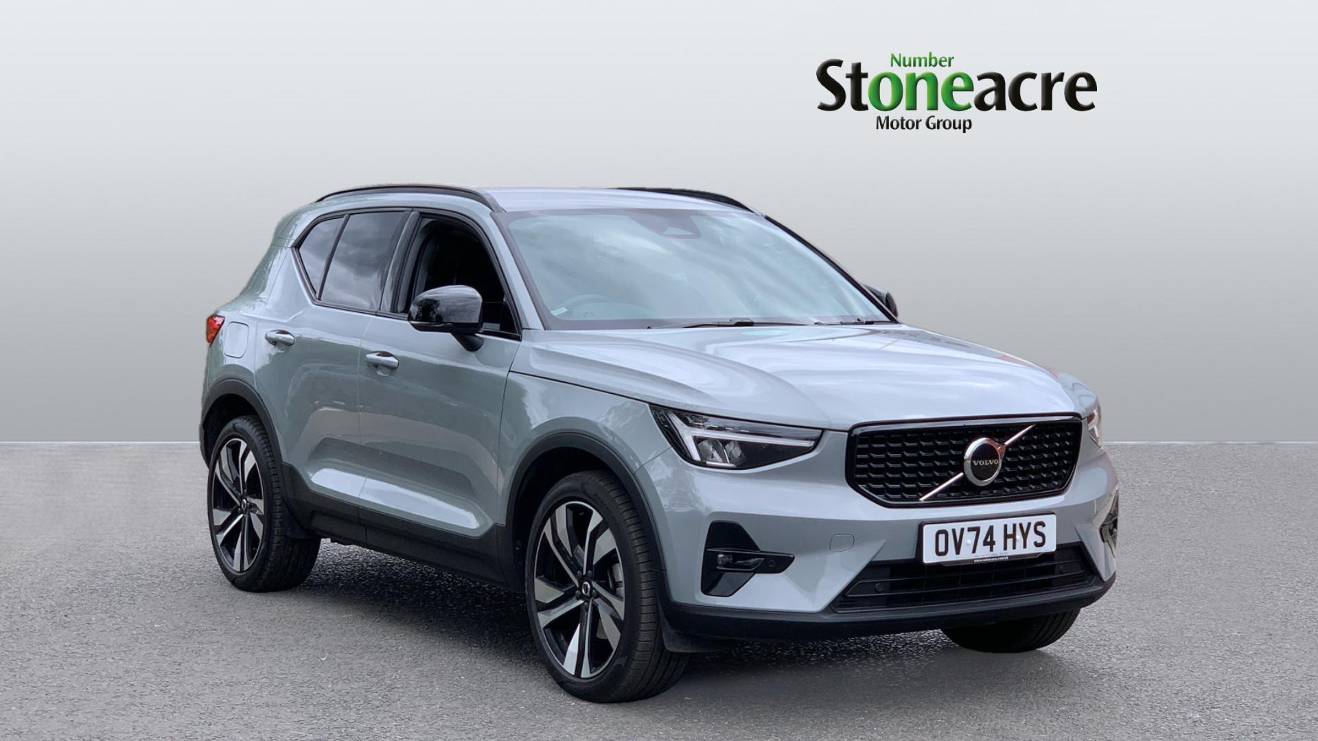 Main listing image - Volvo XC40