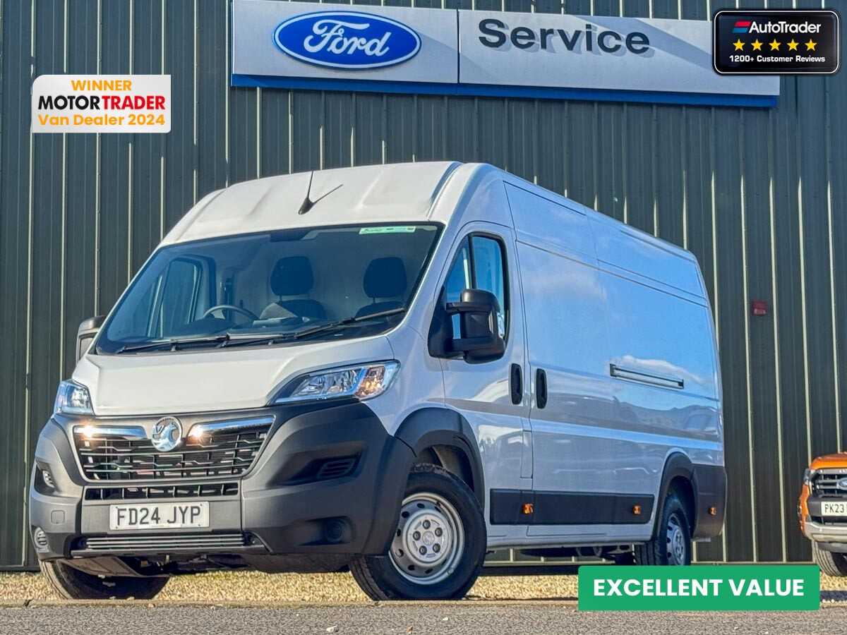 Main listing image - Vauxhall Movano