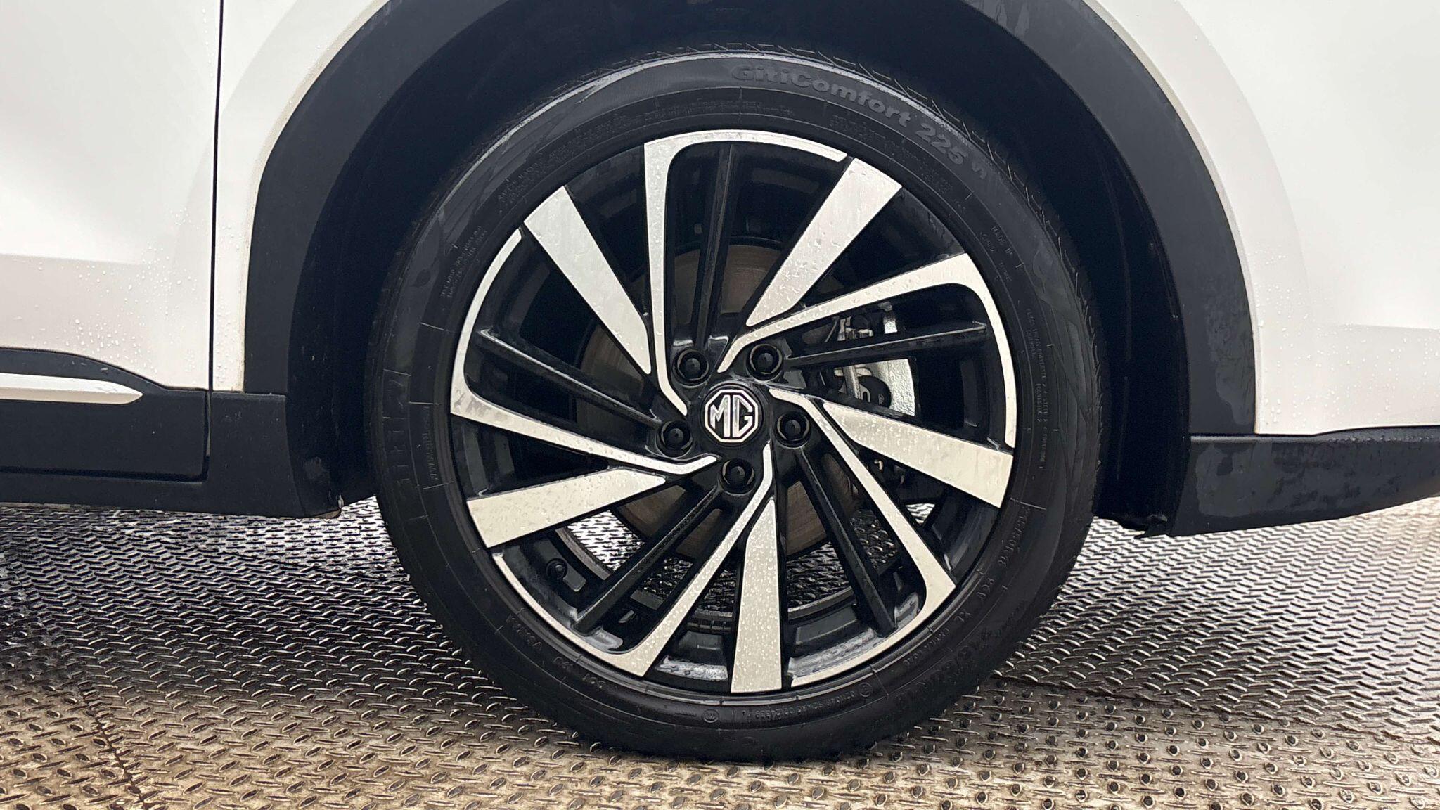 Main listing image - MG ZS