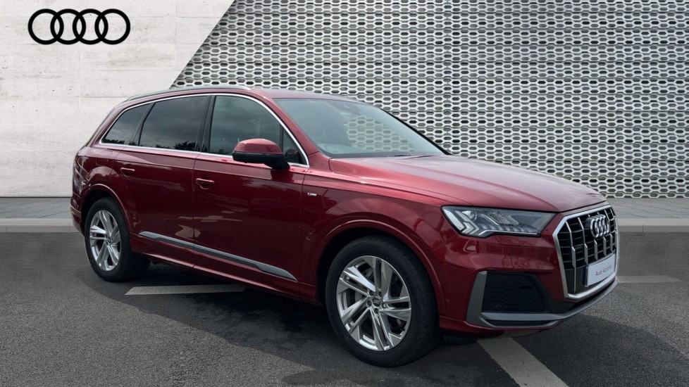 Main listing image - Audi Q7