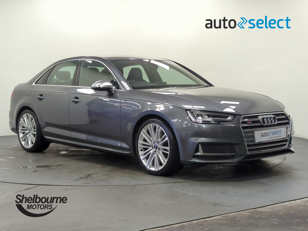 Main listing image - Audi S4