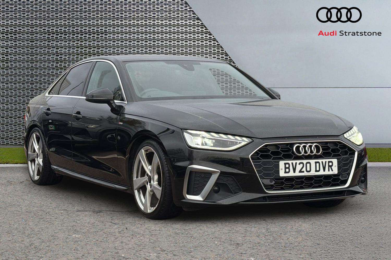 Main listing image - Audi A4