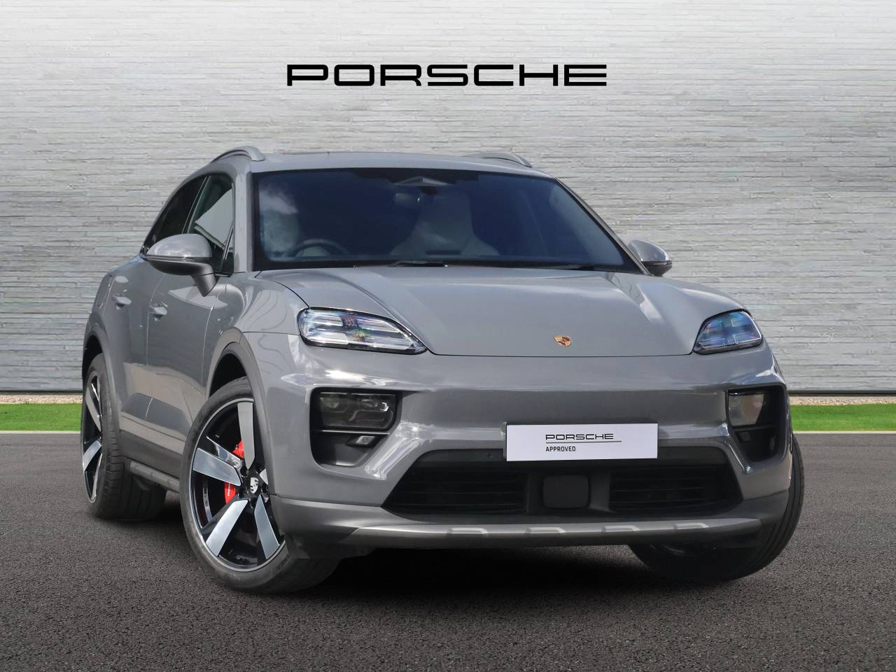 Main listing image - Porsche Macan