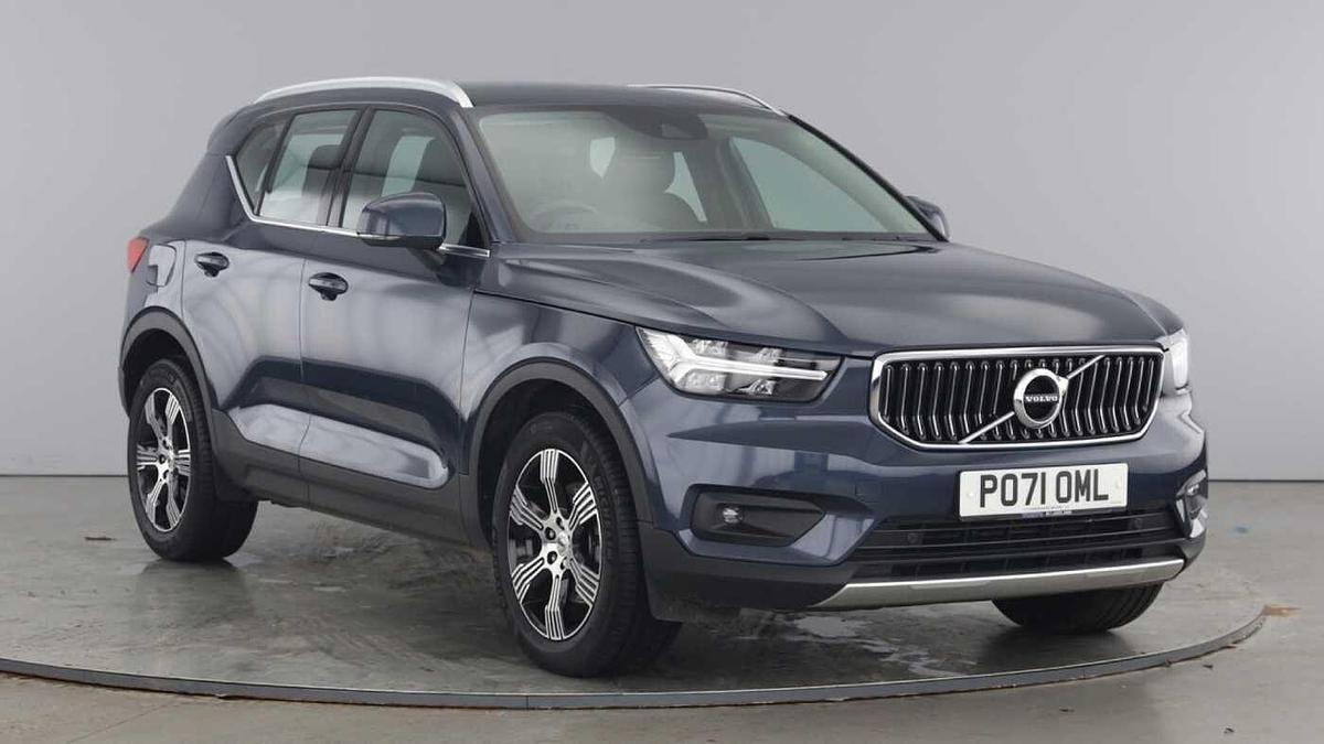 Main listing image - Volvo XC40