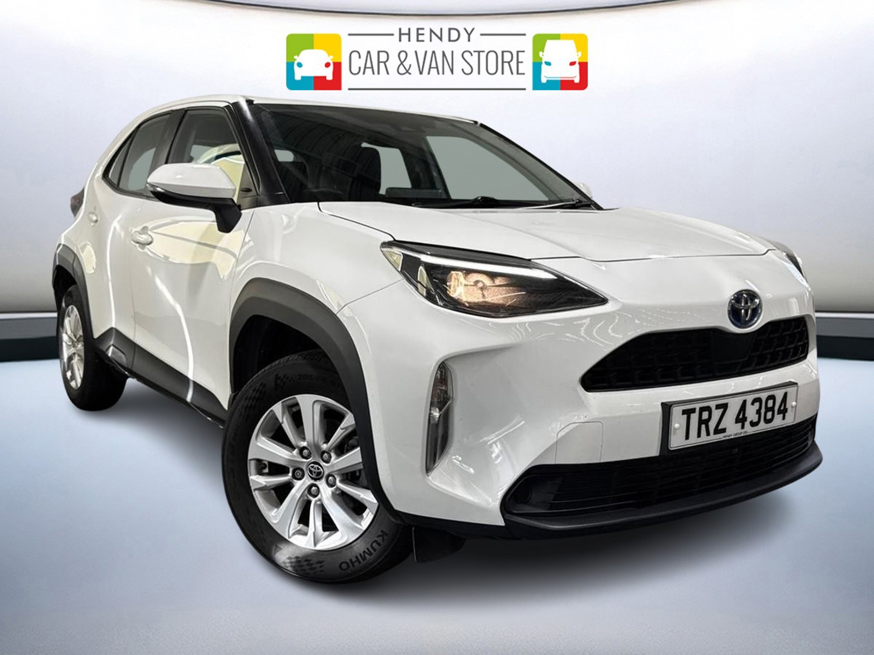 Main listing image - Toyota Yaris Cross