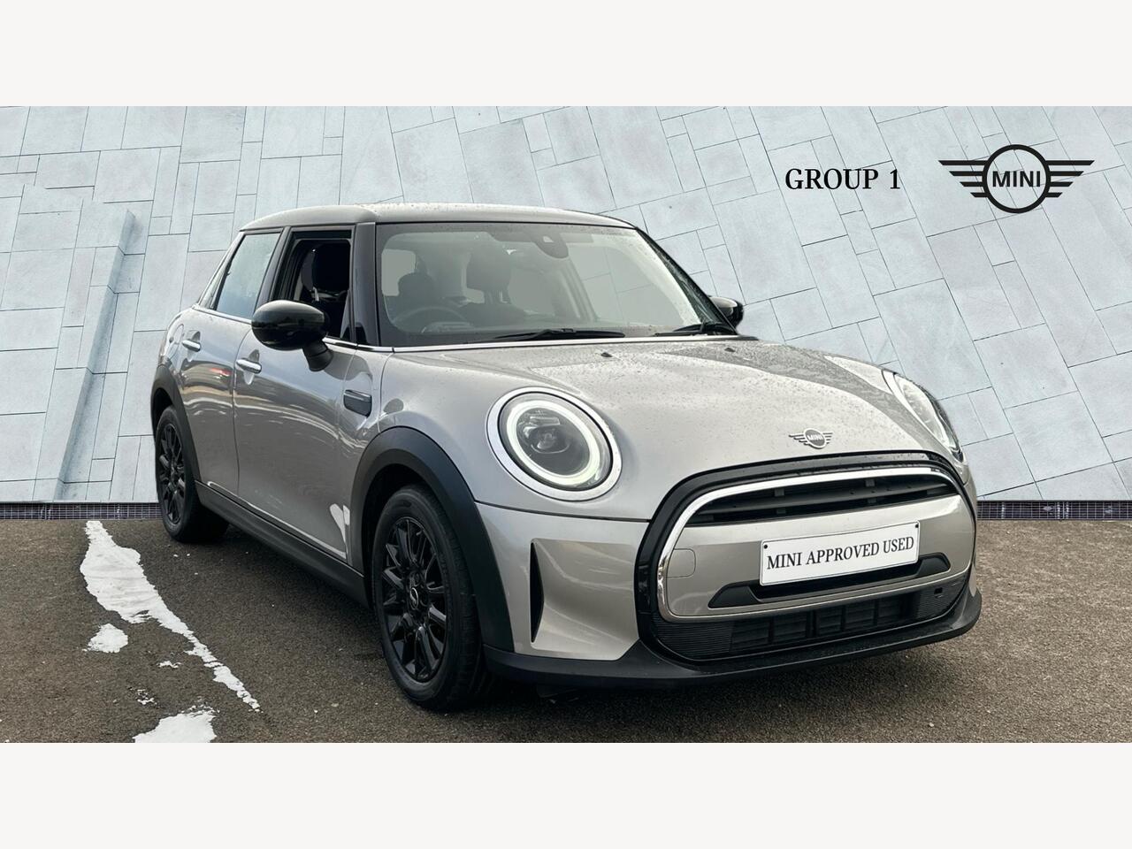 Main listing image - MINI Hatchback 5dr