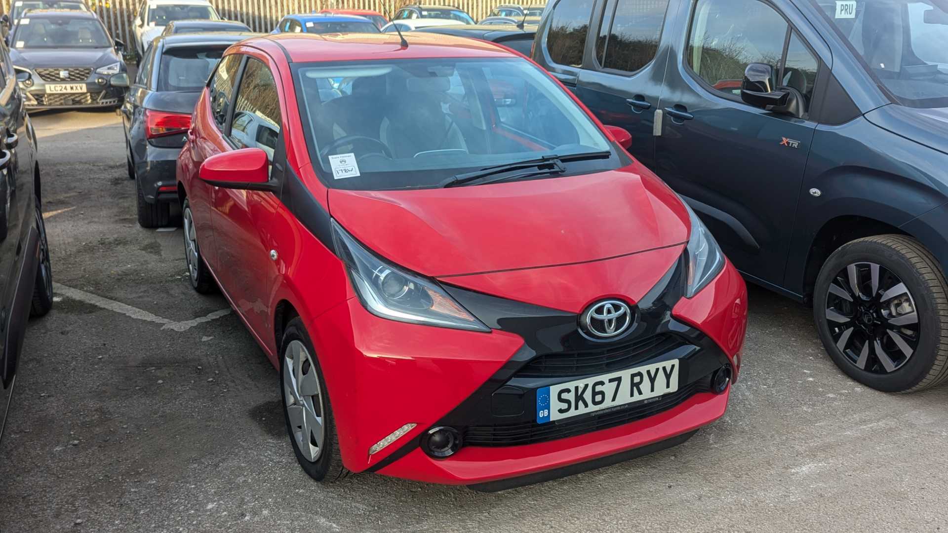 Main listing image - Toyota Aygo