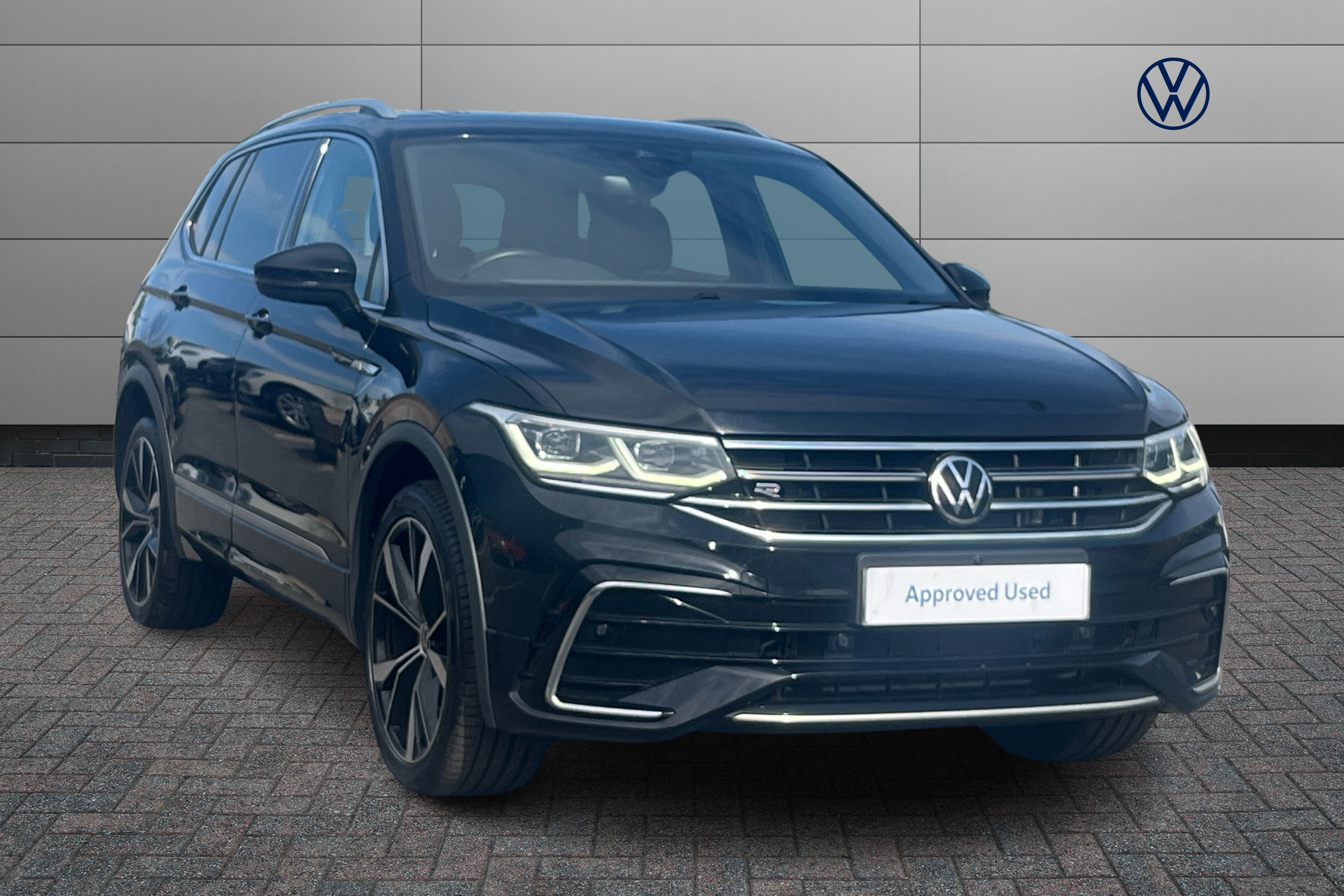 Main listing image - Volkswagen Tiguan Allspace