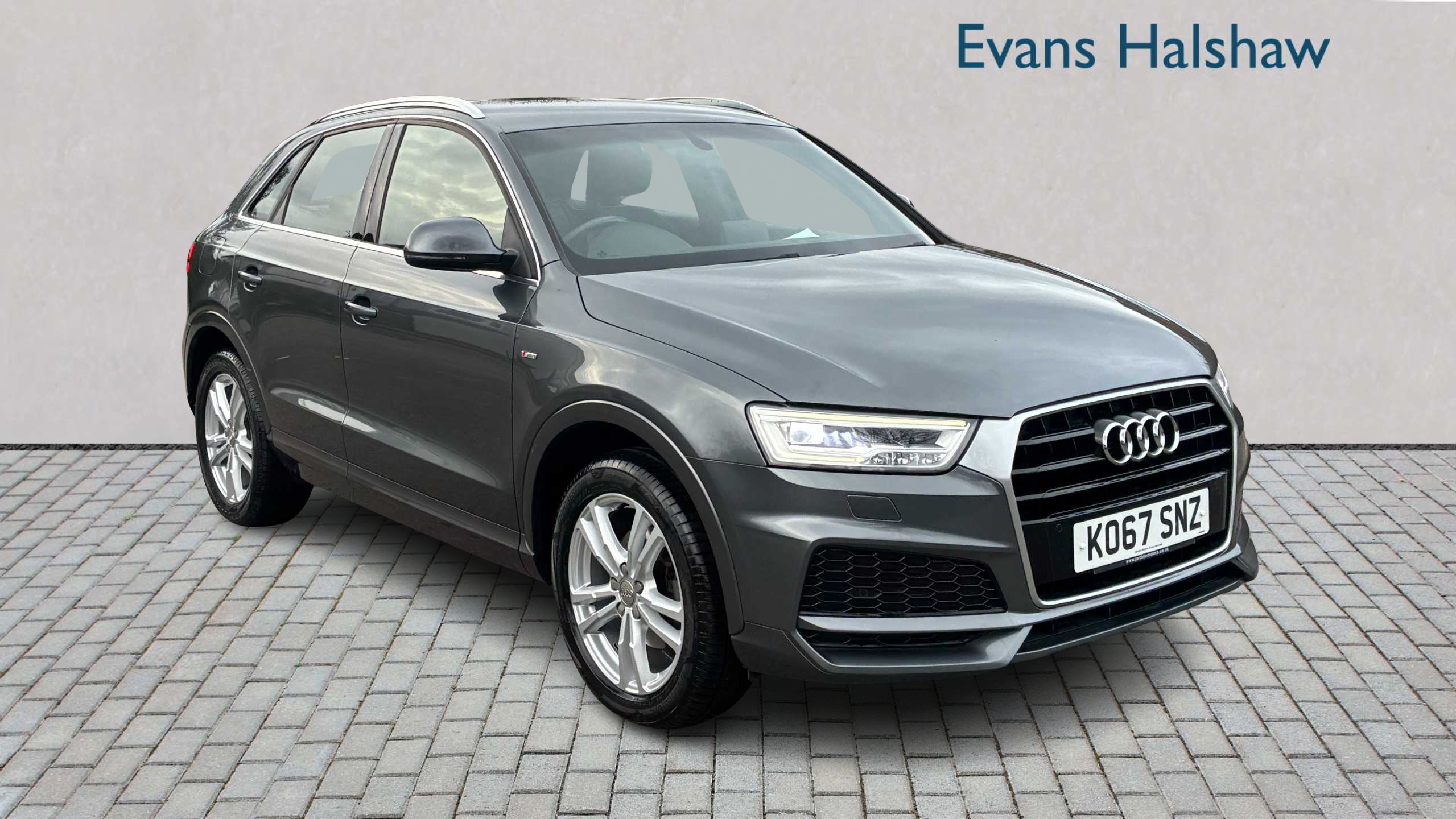 Main listing image - Audi Q3